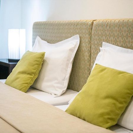Apart Hotel Gh Tbilisi Bagian luar foto