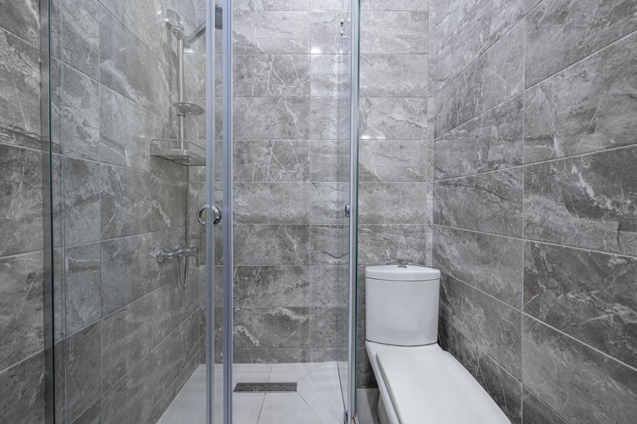 Apart Hotel Gh Tbilisi Bagian luar foto