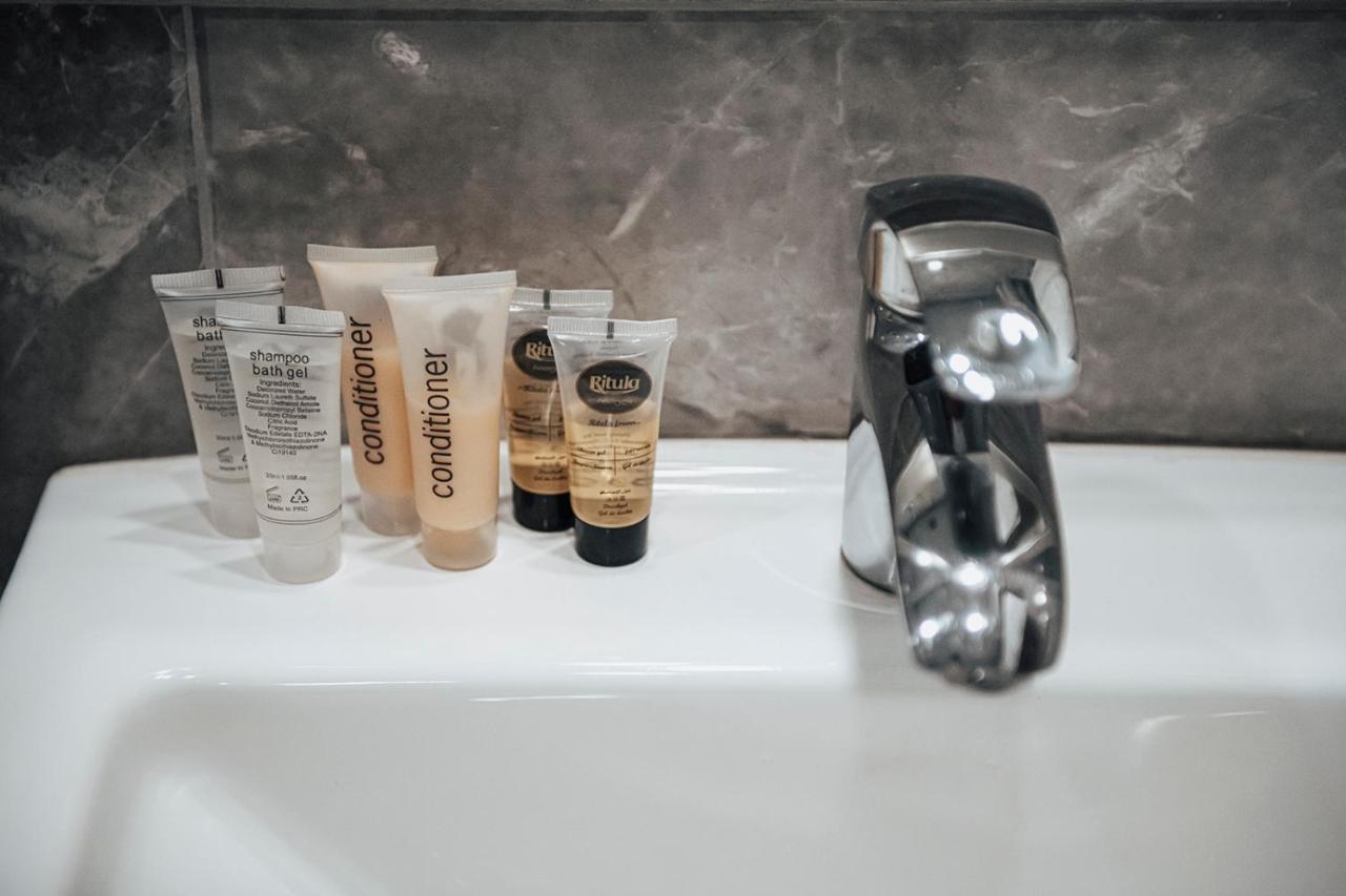 Apart Hotel Gh Tbilisi Bagian luar foto