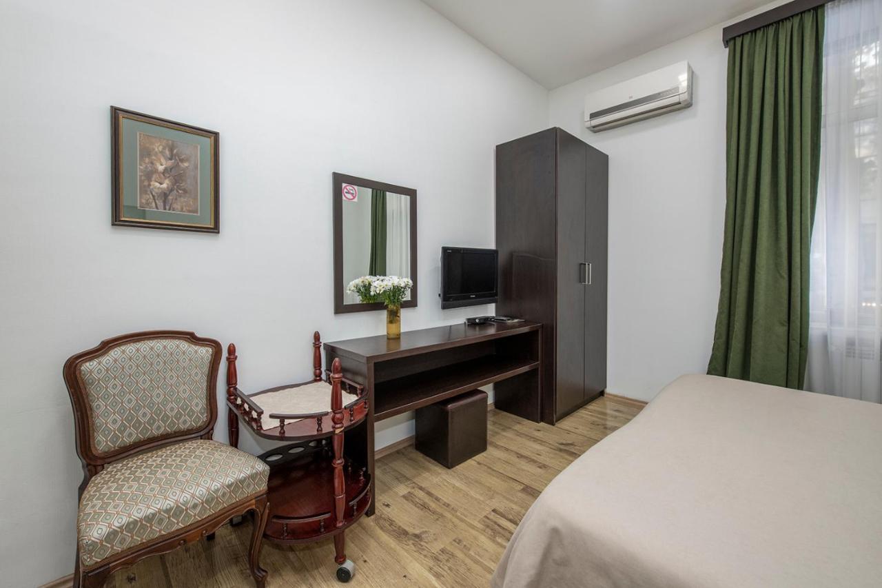 Apart Hotel Gh Tbilisi Bagian luar foto