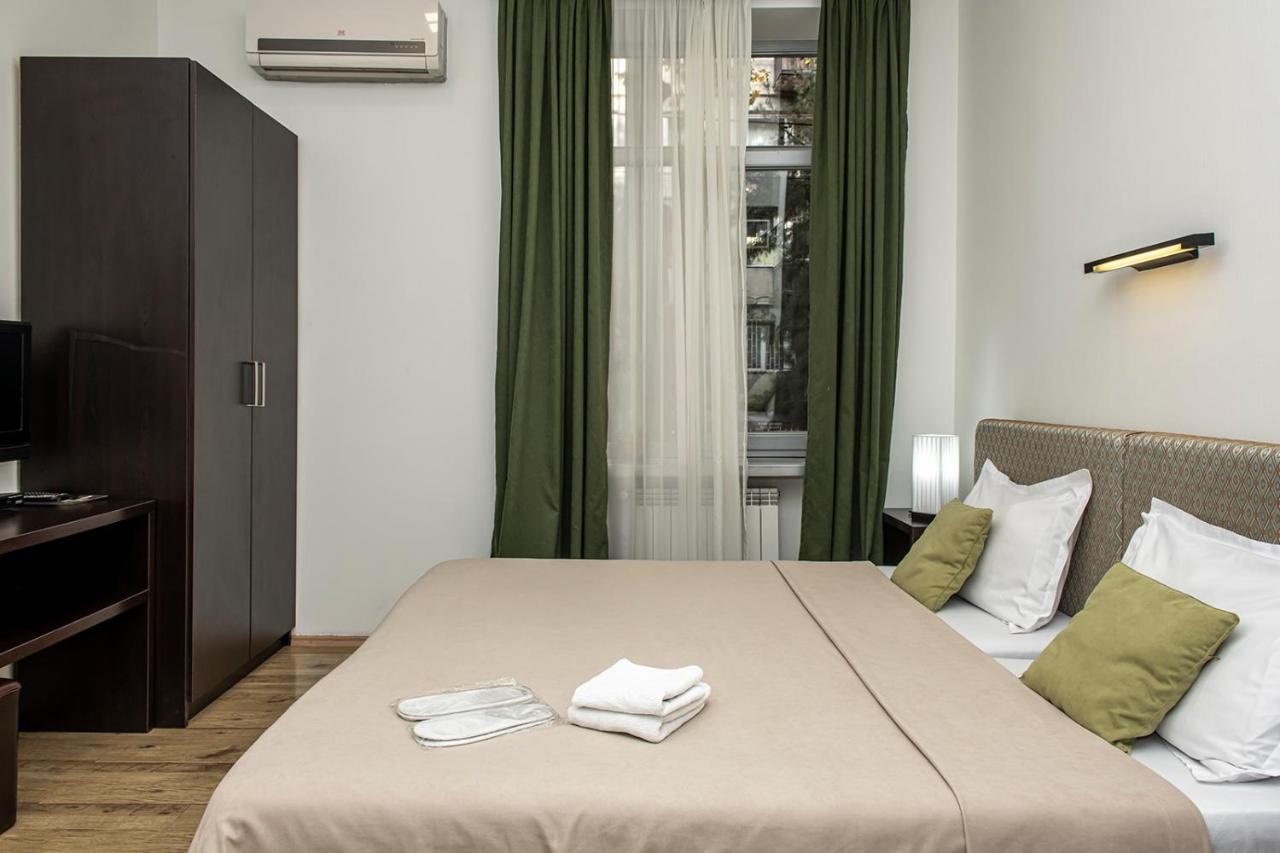 Apart Hotel Gh Tbilisi Bagian luar foto