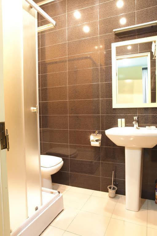 Apart Hotel Gh Tbilisi Bagian luar foto