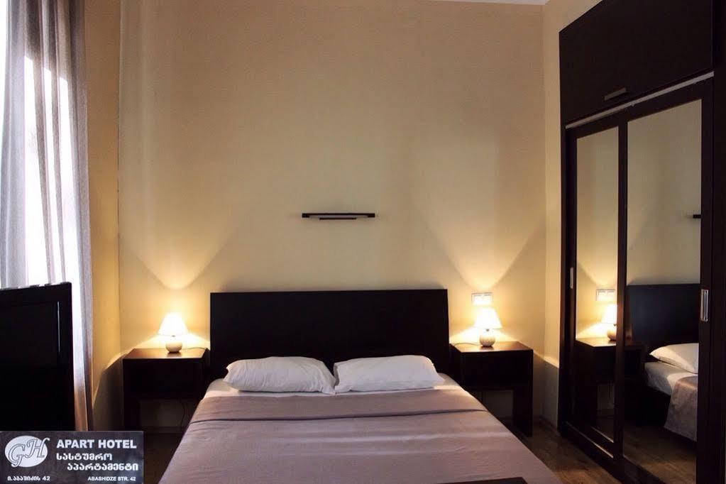 Apart Hotel Gh Tbilisi Bagian luar foto